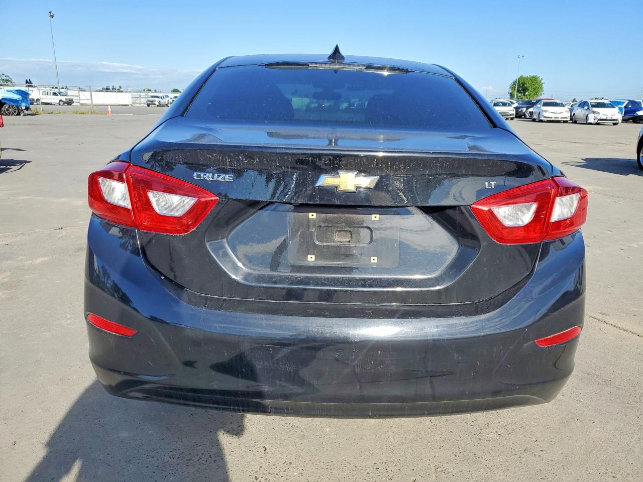 2017 CHEVROLET CRUZE LT photo 11