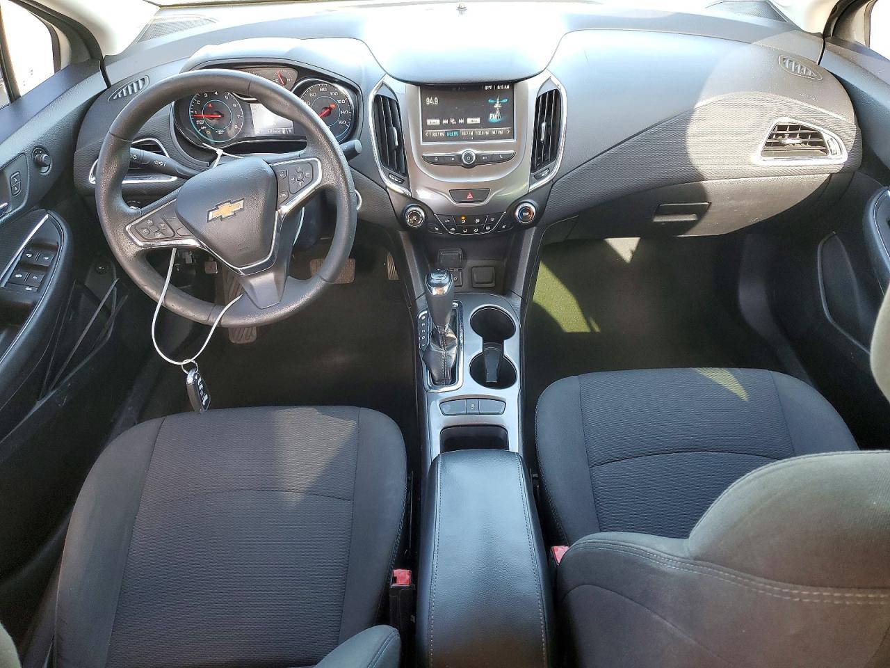 2017 CHEVROLET CRUZE LT photo 15