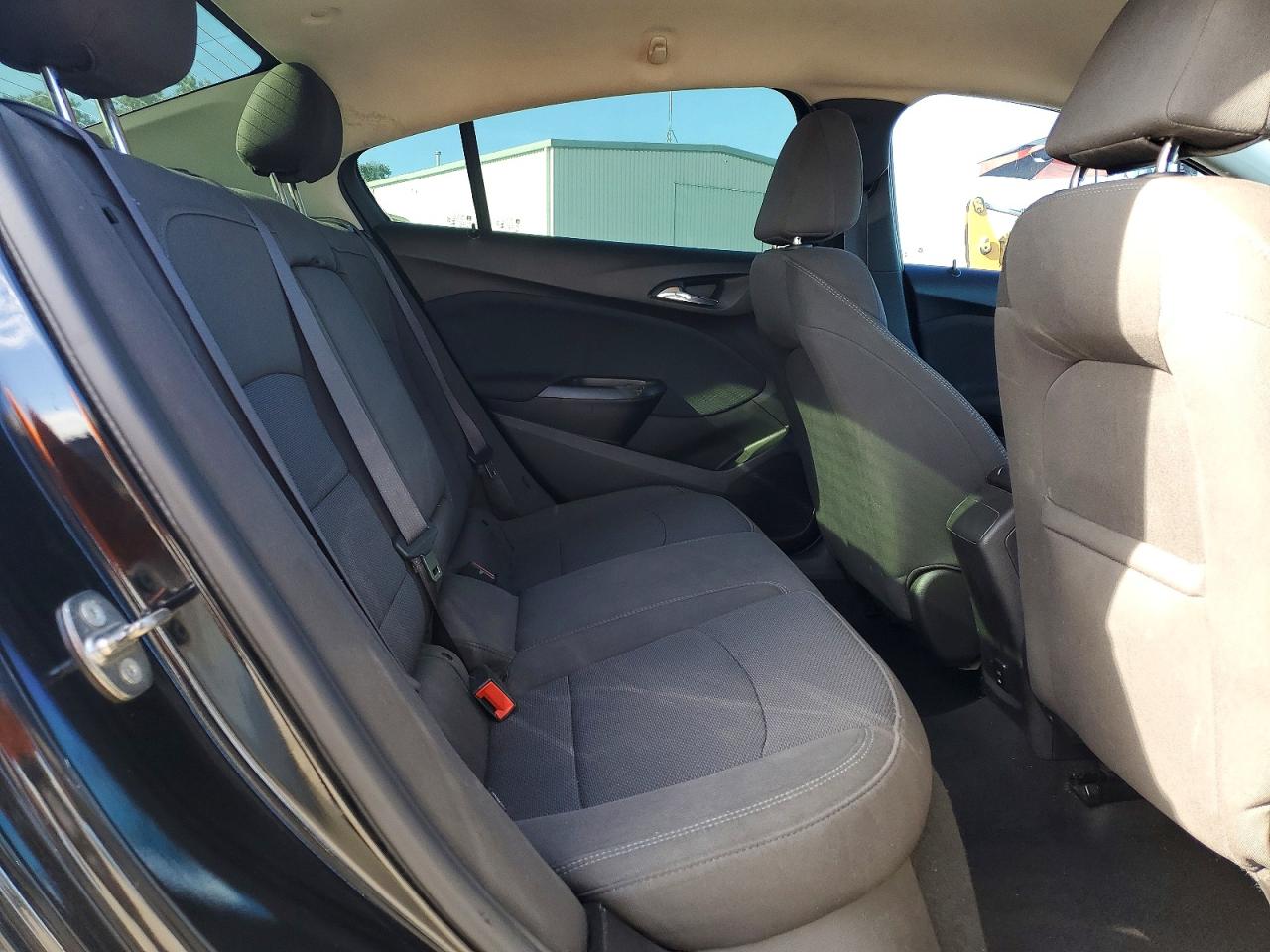 2017 CHEVROLET CRUZE LT photo 19