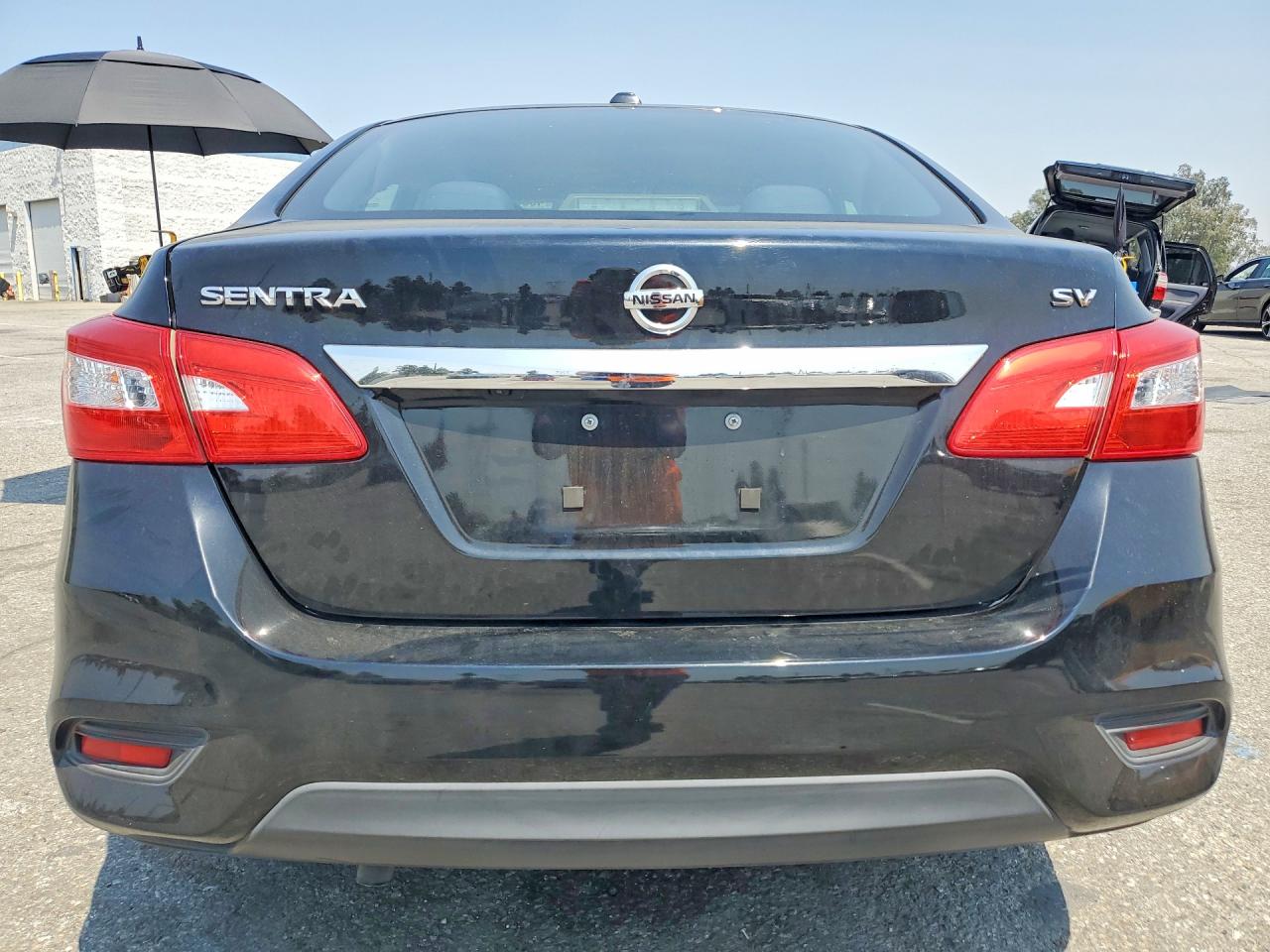 2016 NISSAN SENTRA SV photo 11