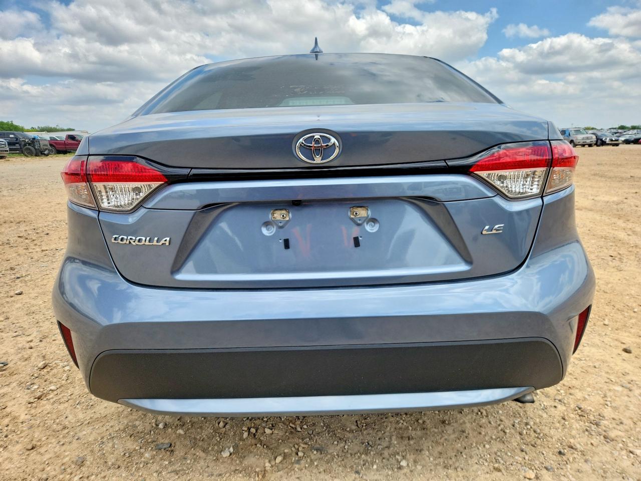 2020 TOYOTA COROLLA LE photo 11