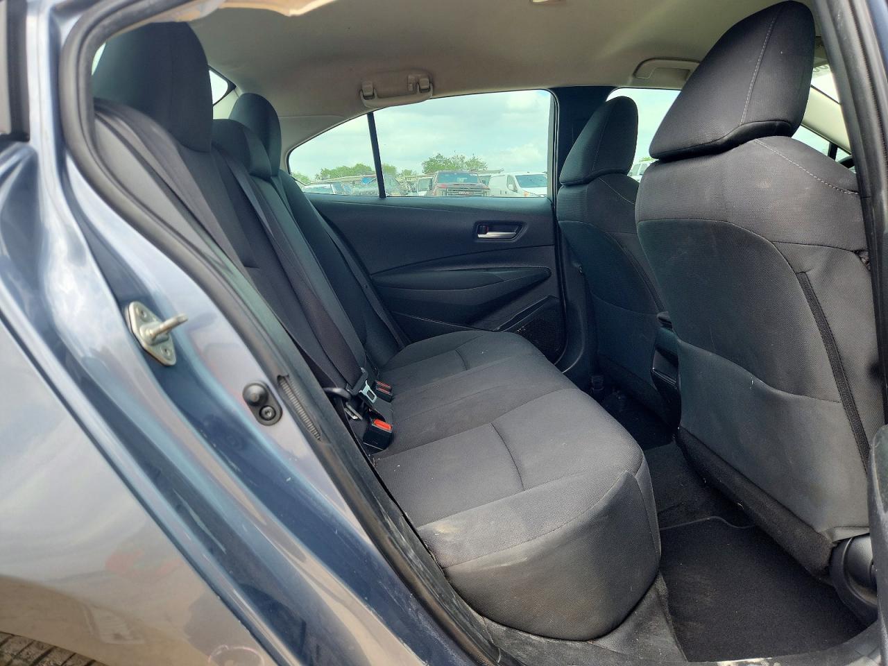 2020 TOYOTA COROLLA LE photo 19