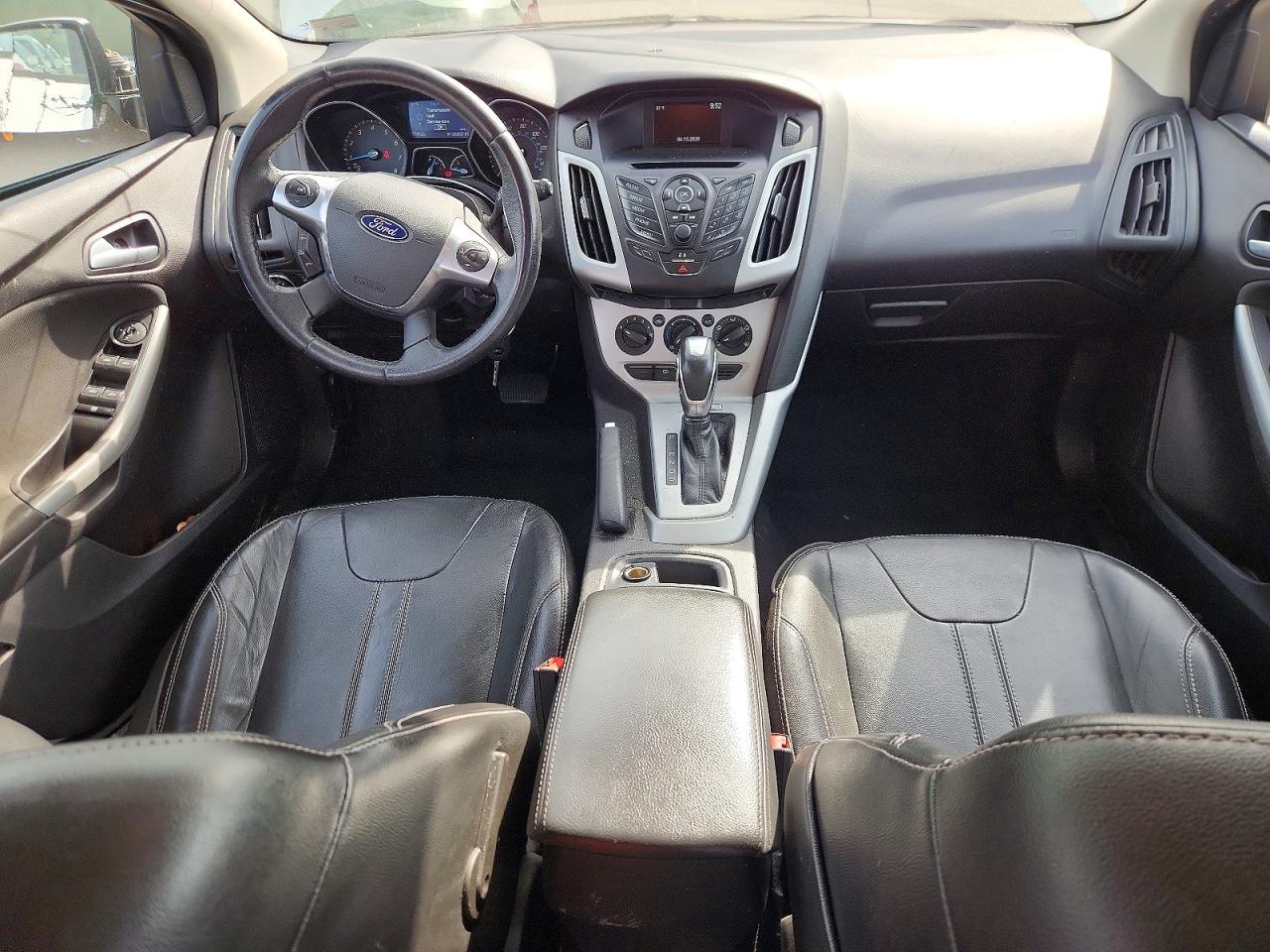 2014 FORD FOCUS SE photo 15