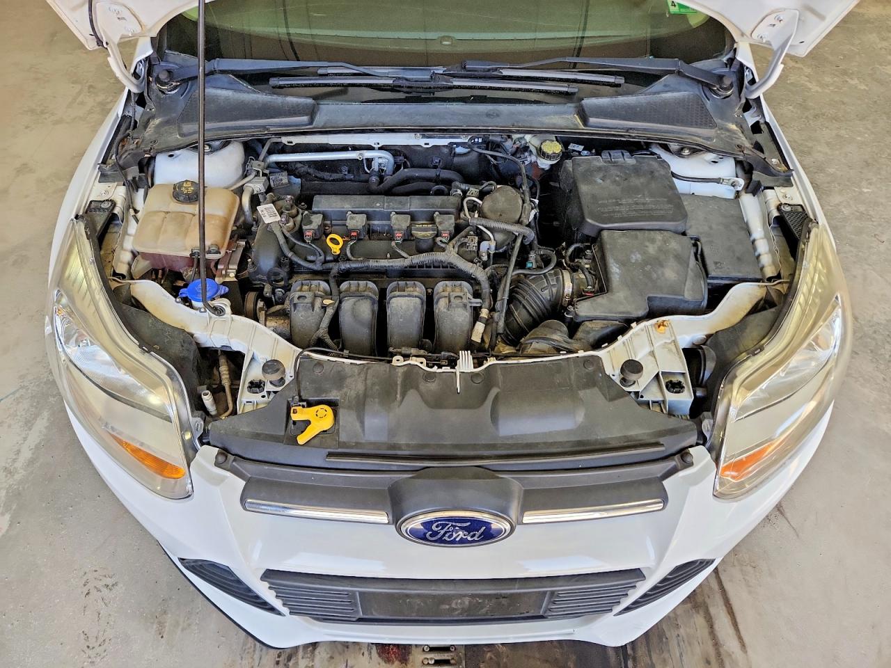 2014 FORD FOCUS SE photo 21