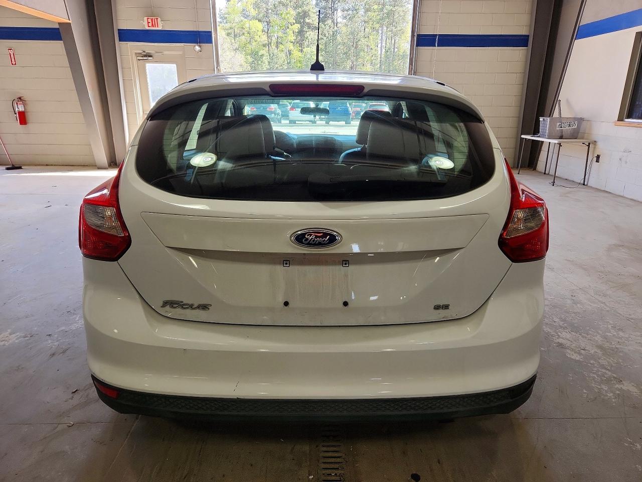 2014 FORD FOCUS SE photo 11