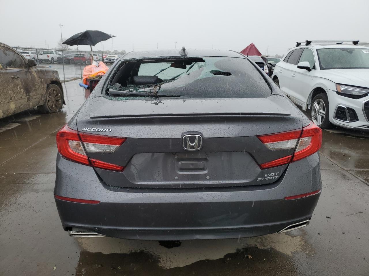 2020 HONDA ACCORD photo 6