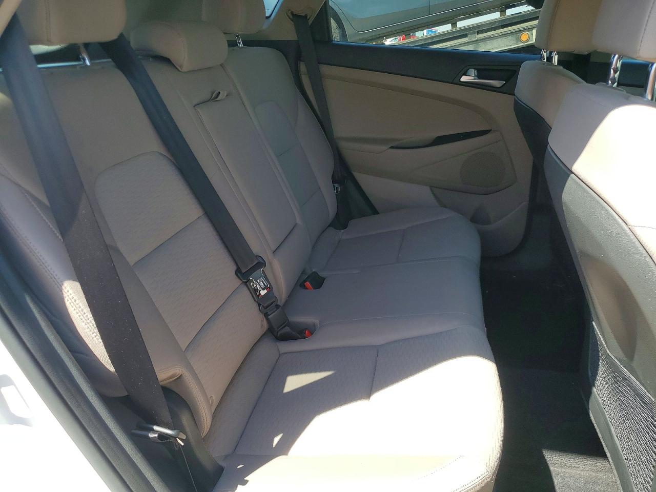 2019 HYUNDAI TUCSON SEL photo 31
