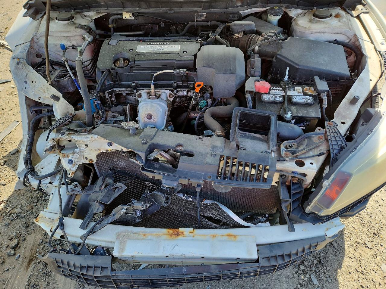 2013 HONDA ACCORD LX photo 21