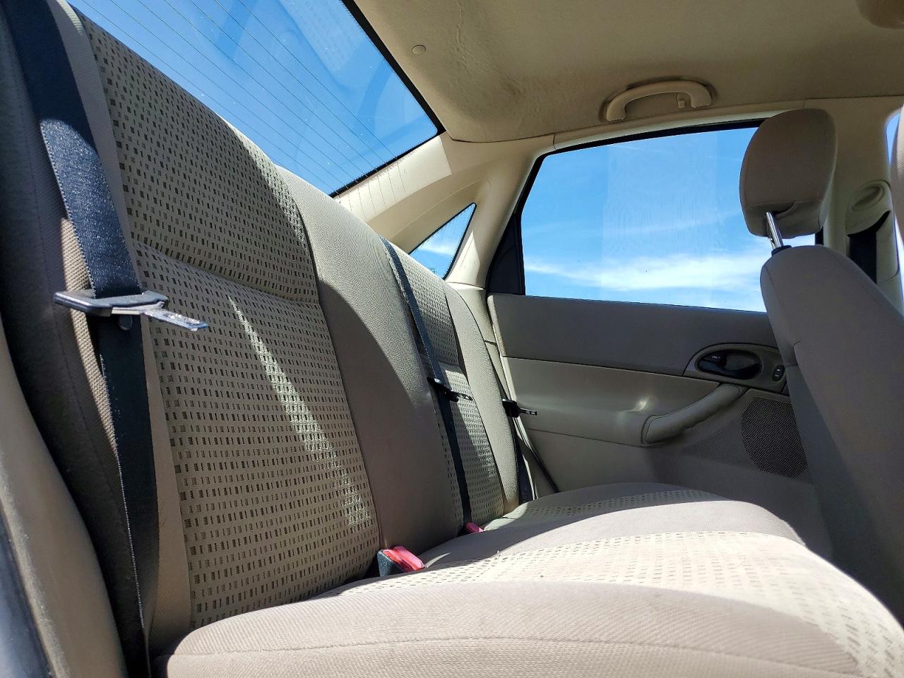 2006 FORD FOCUS ZX4 photo 19
