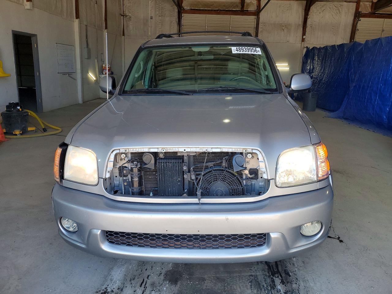 2002 TOYOTA SEQUOIA SR5 photo 13