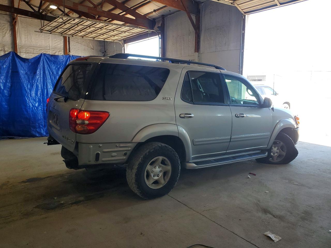 2002 TOYOTA SEQUOIA SR5 photo 7