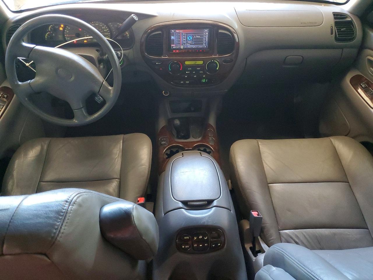 2002 TOYOTA SEQUOIA SR5 photo 22