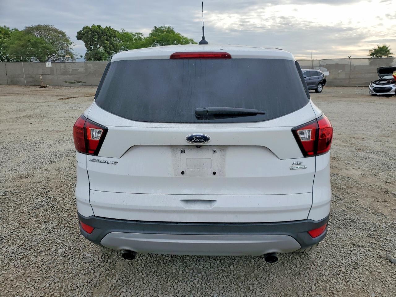 2019 FORD ESCAPE SE photo 6