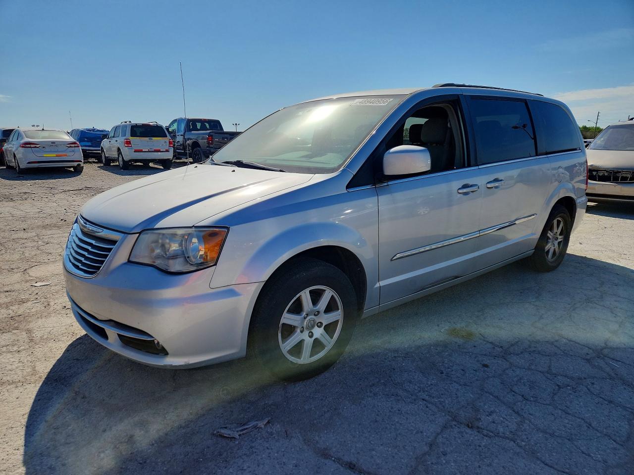 2011 CHRYSLER TOWN & COUNTRY