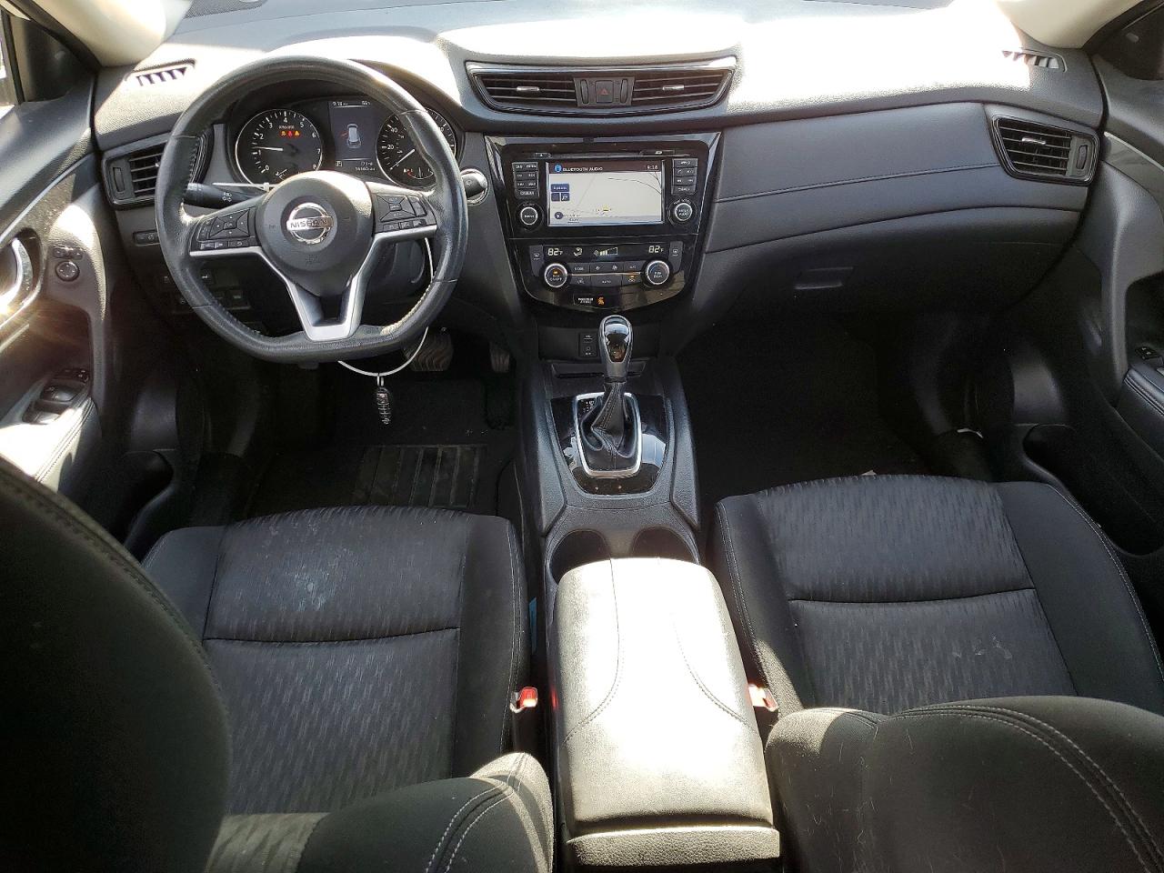 2017 NISSAN ROGUE SV photo 15