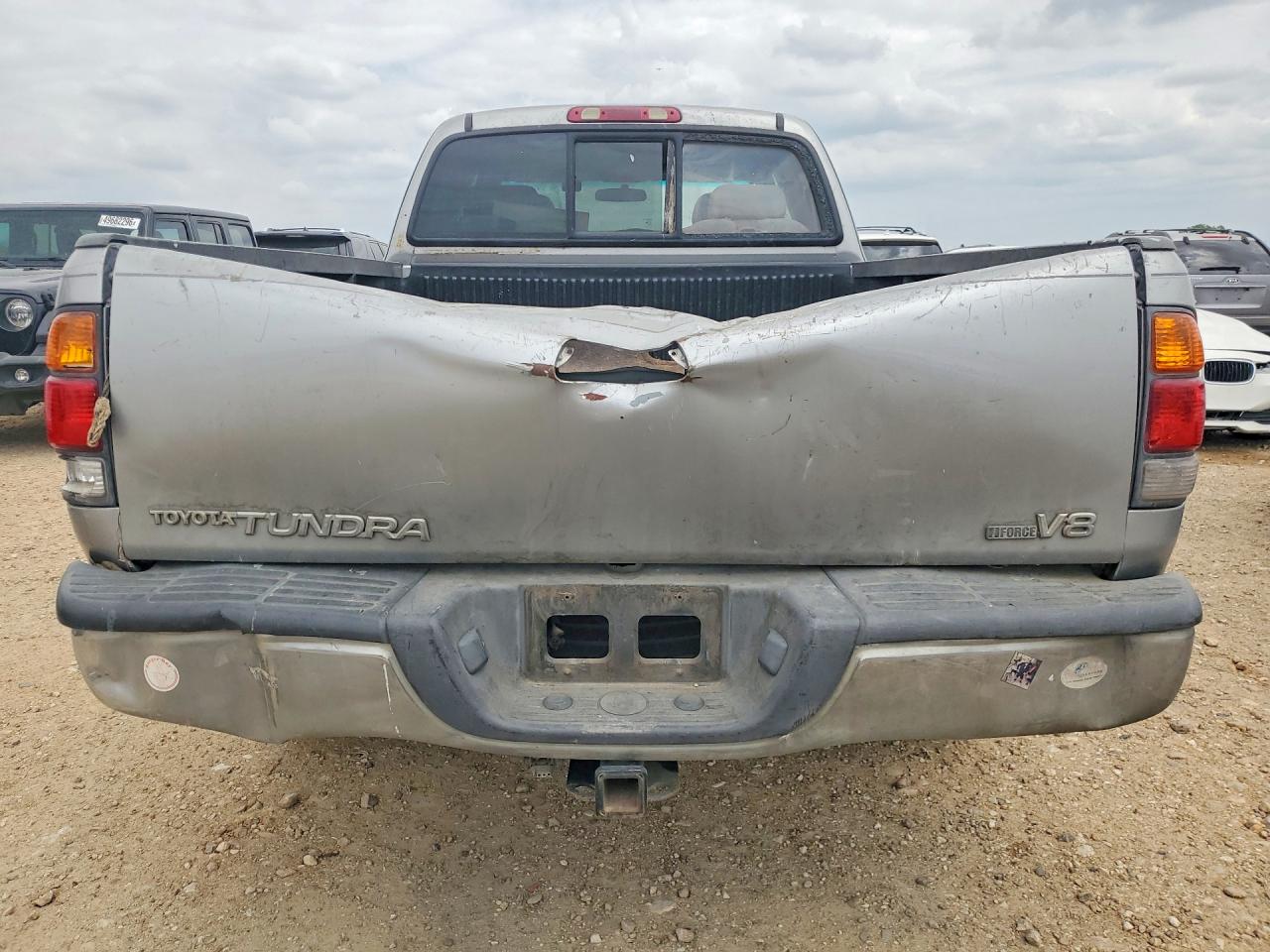 2002 TOYOTA TUNDRA SR5 V8 photo 11