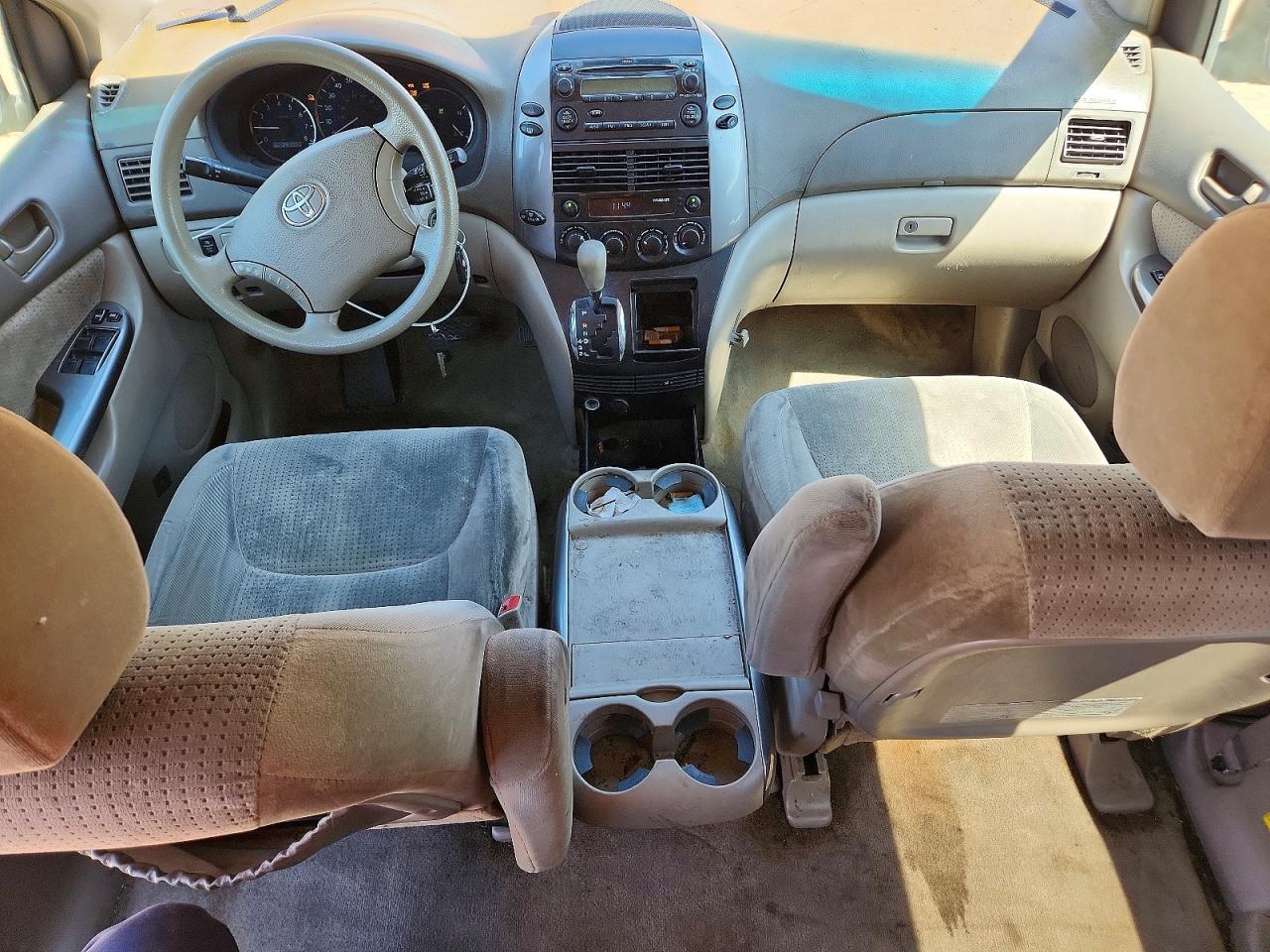 2008 TOYOTA SIENNA LE 7-PASSENGER photo 15