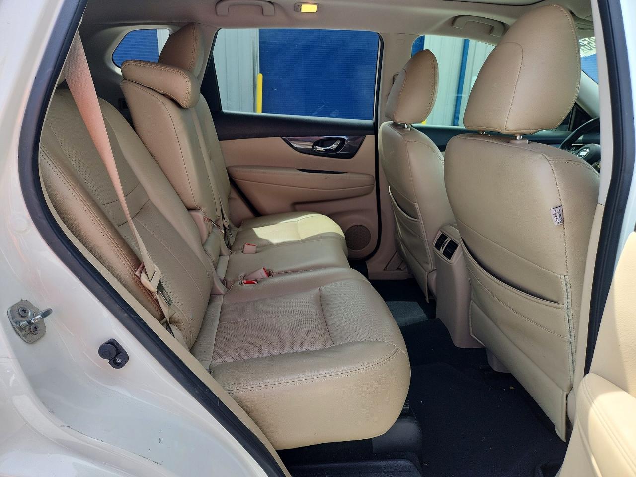 2019 NISSAN ROGUE SV photo 21