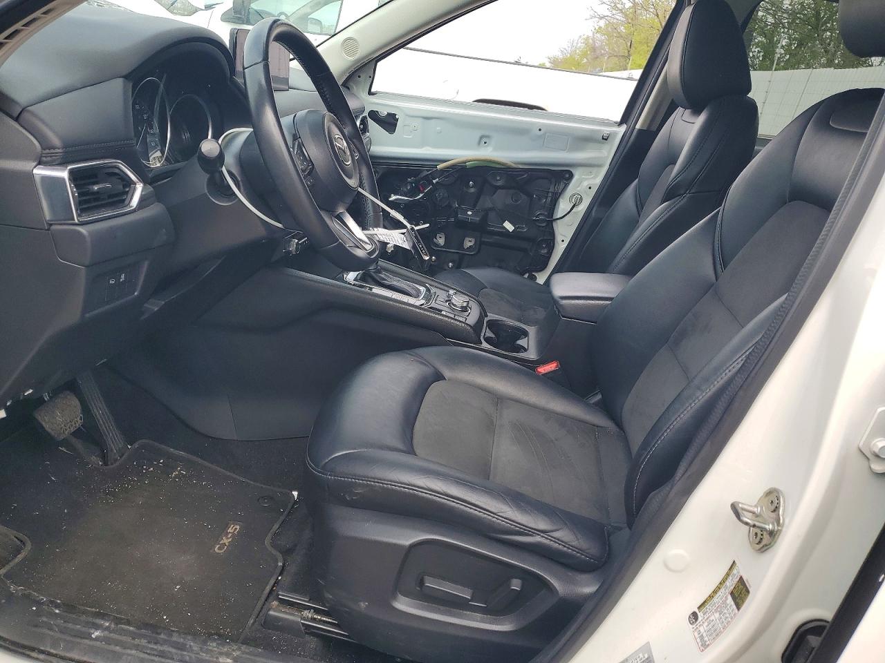 2021 MAZDA CX-5 TOURING photo 19