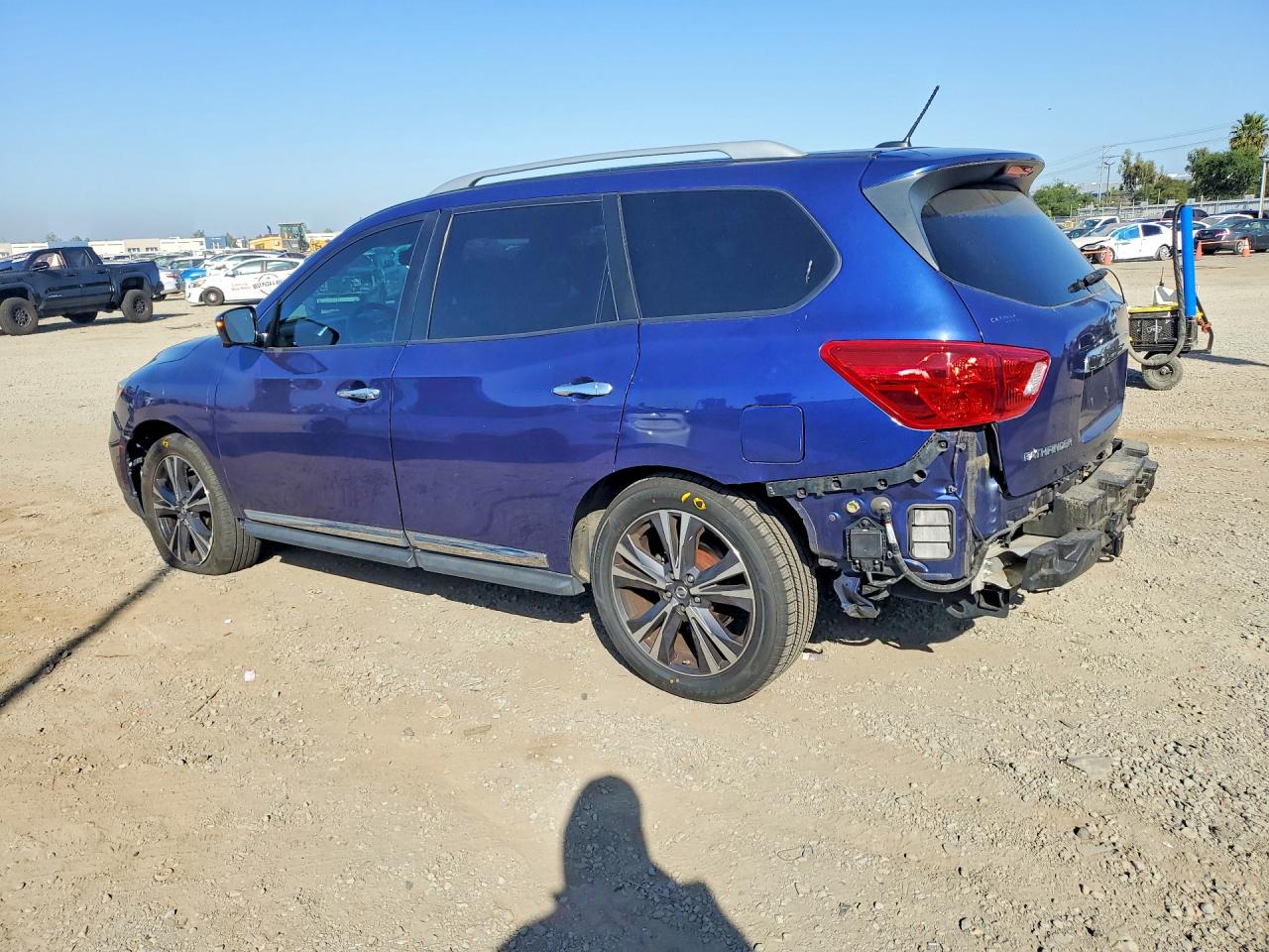 2017 NISSAN PATHFINDER S photo 3