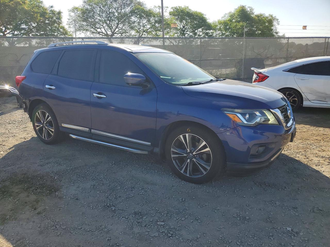 2017 NISSAN PATHFINDER S photo 7