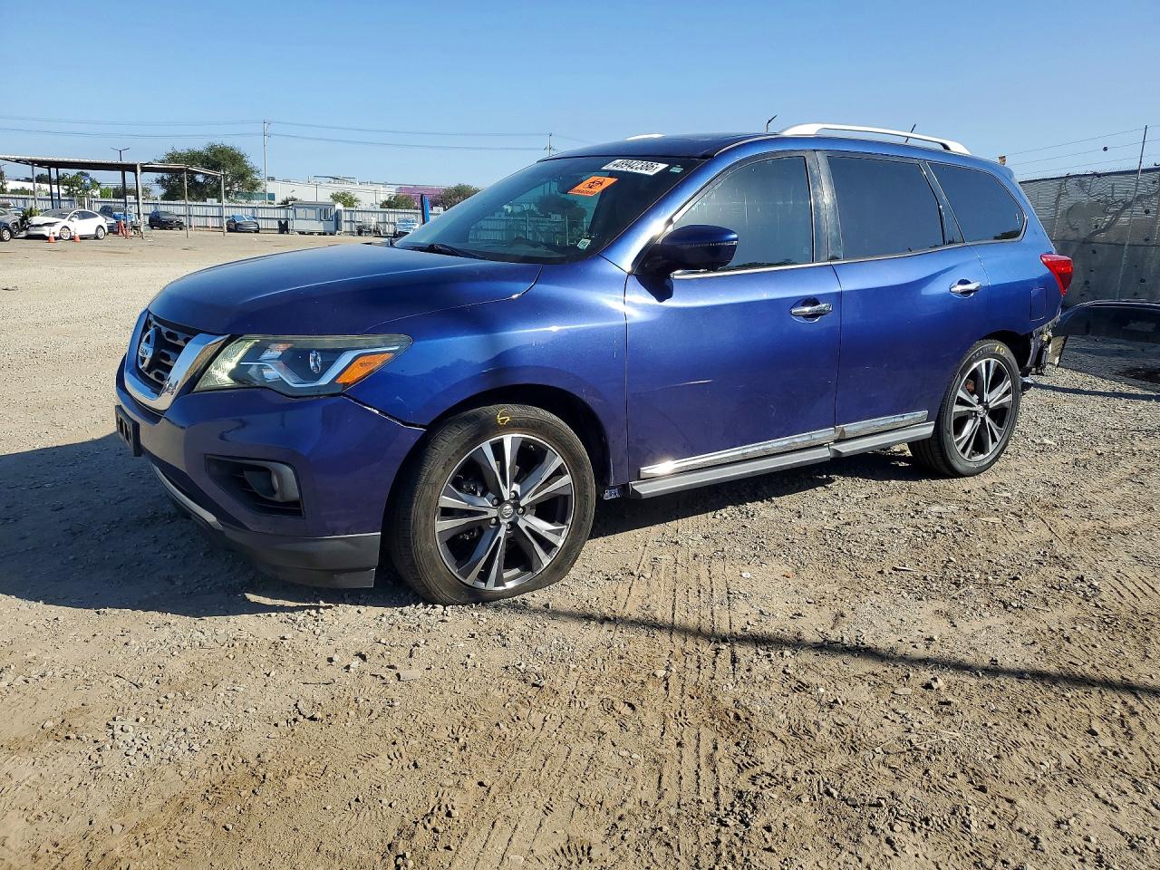 2017 NISSAN PATHFINDER