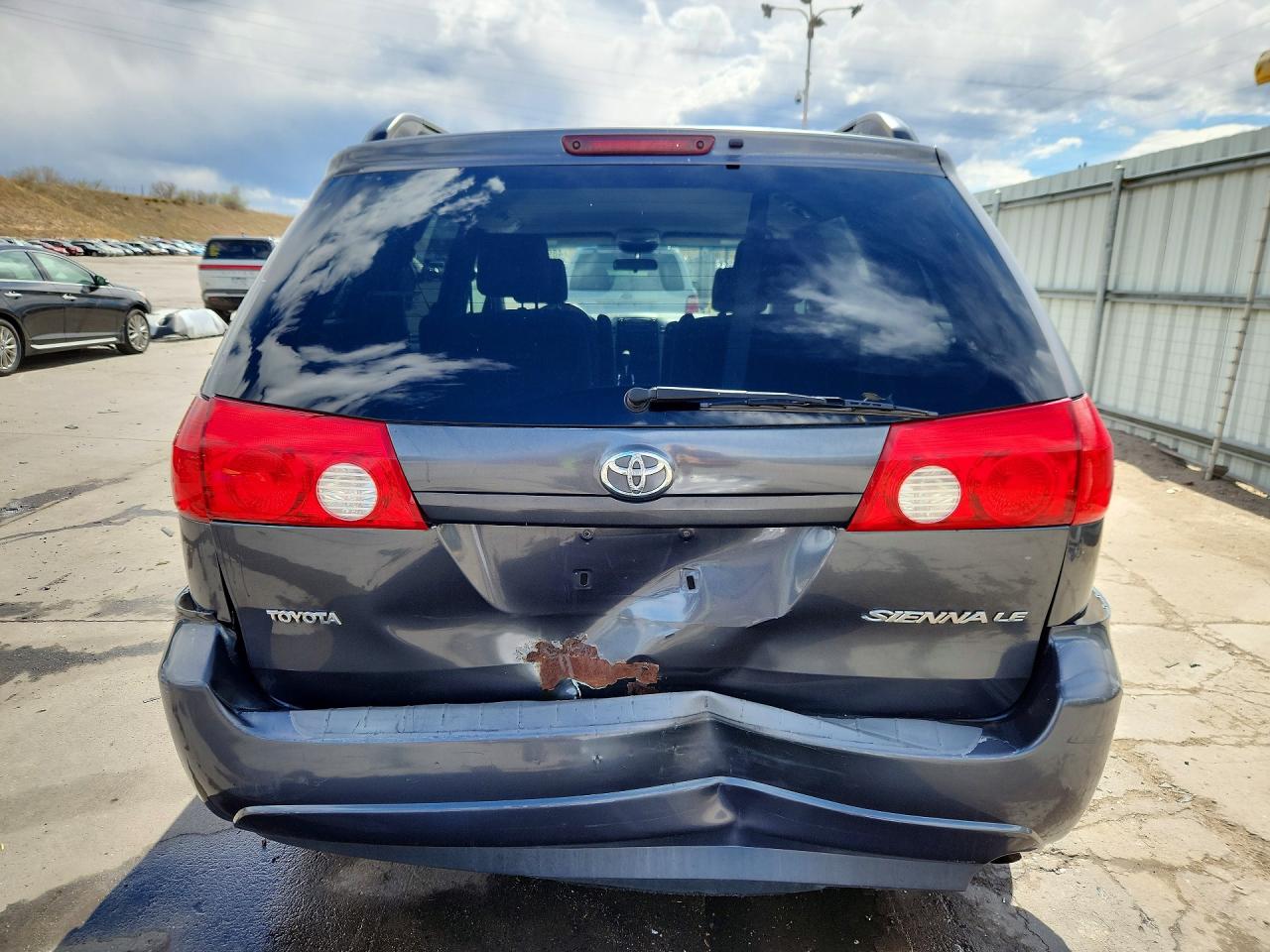 2006 TOYOTA SIENNA LE 7 PASSENGER photo 11