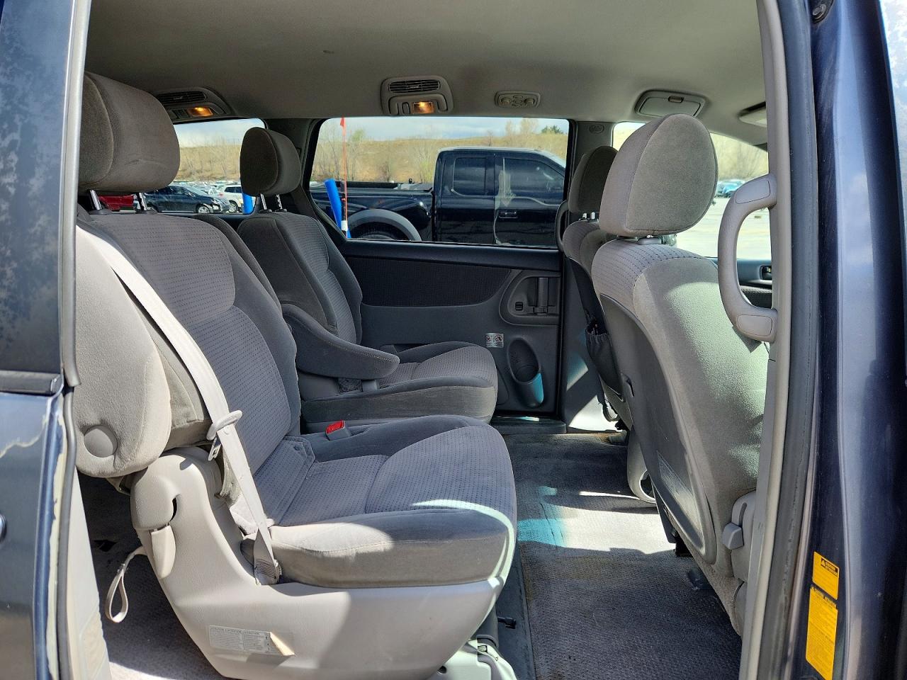 2006 TOYOTA SIENNA LE 7 PASSENGER photo 21