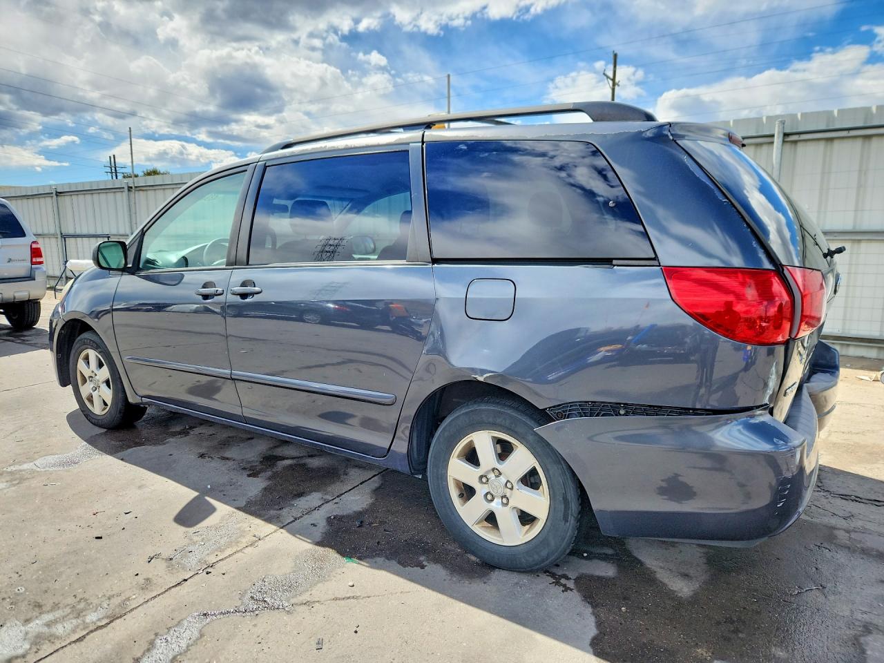 2006 TOYOTA SIENNA LE 7 PASSENGER photo 3