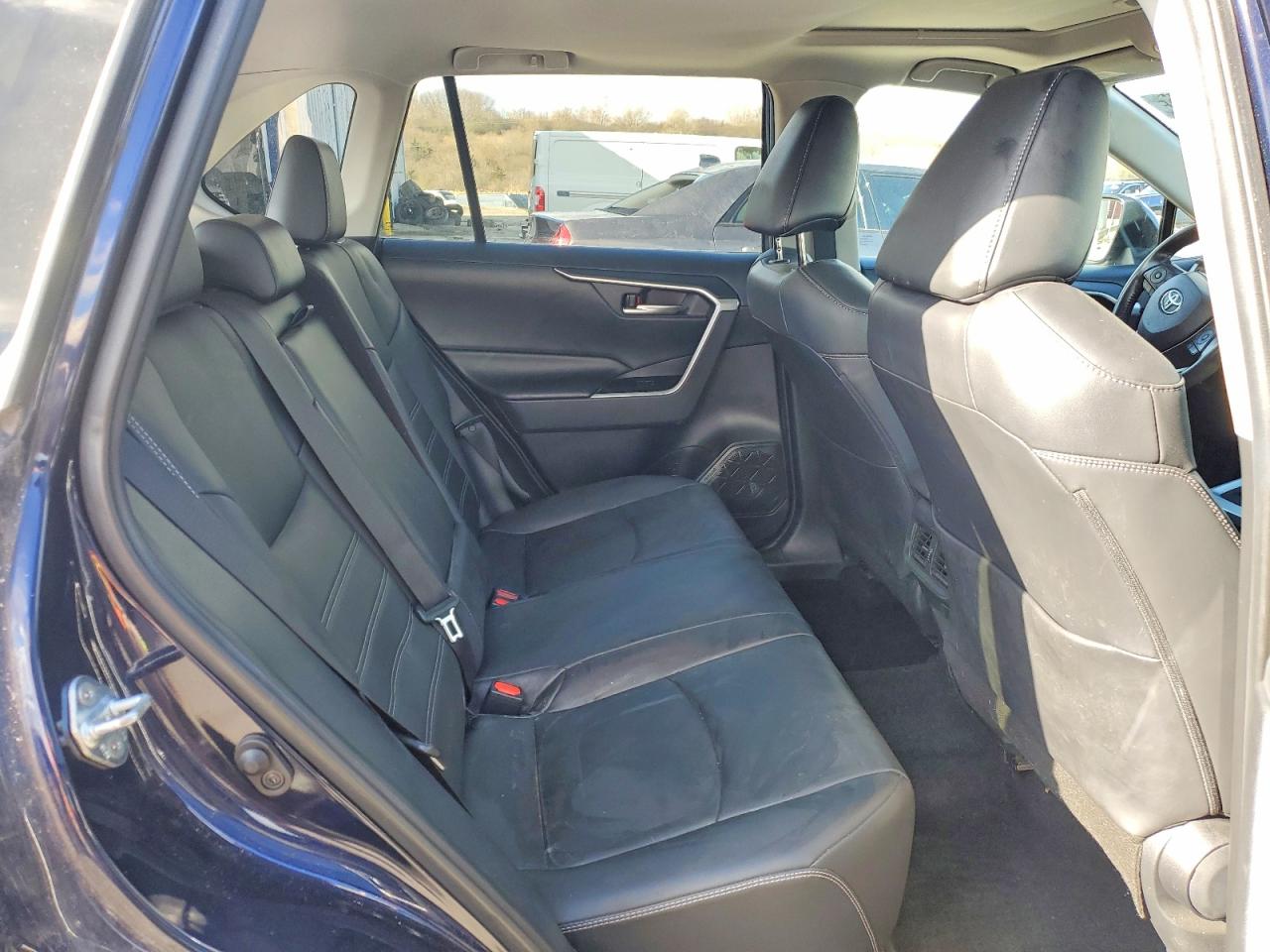 2019 TOYOTA RAV4 XLE PREMIUM photo 11