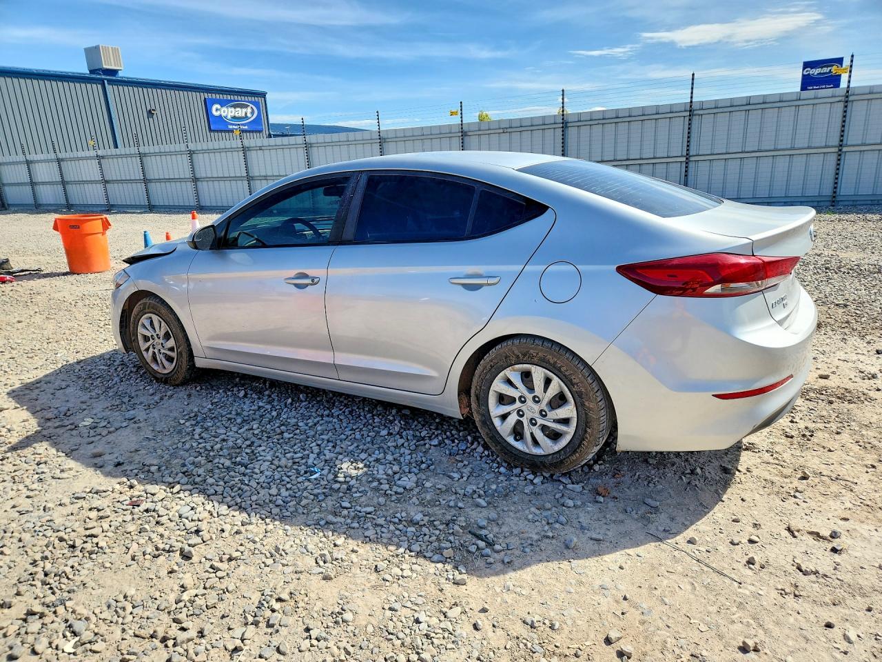 2018 HYUNDAI ELANTRA SE photo 4