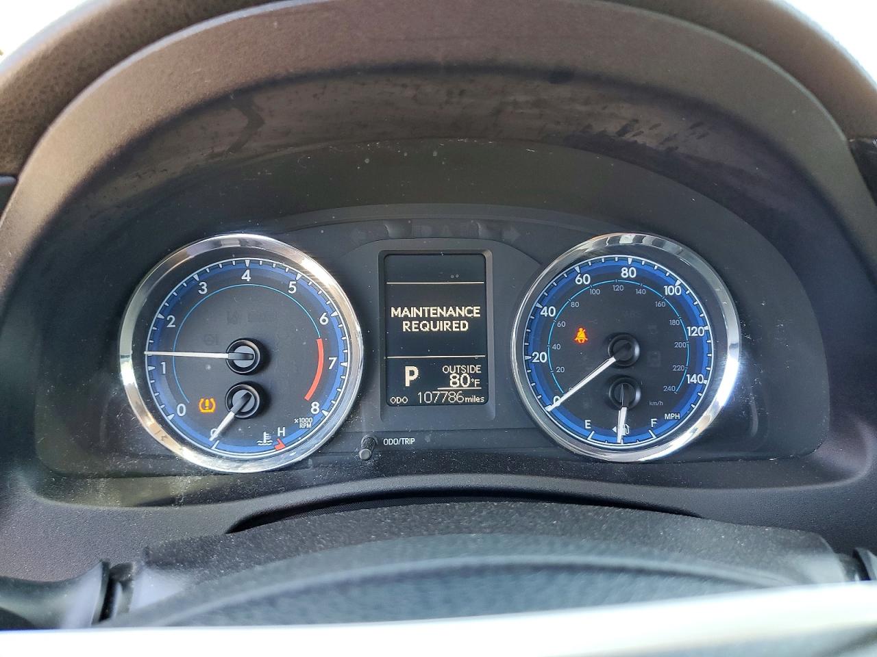 2018 TOYOTA COROLLA LE photo 17