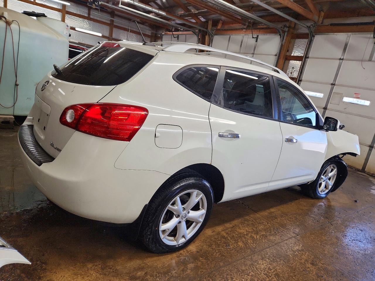 2010 NISSAN ROGUE S photo 3