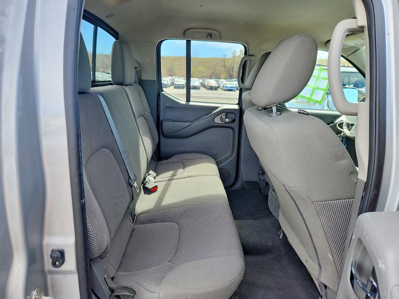 2019 NISSAN FRONTIER SV photo 28