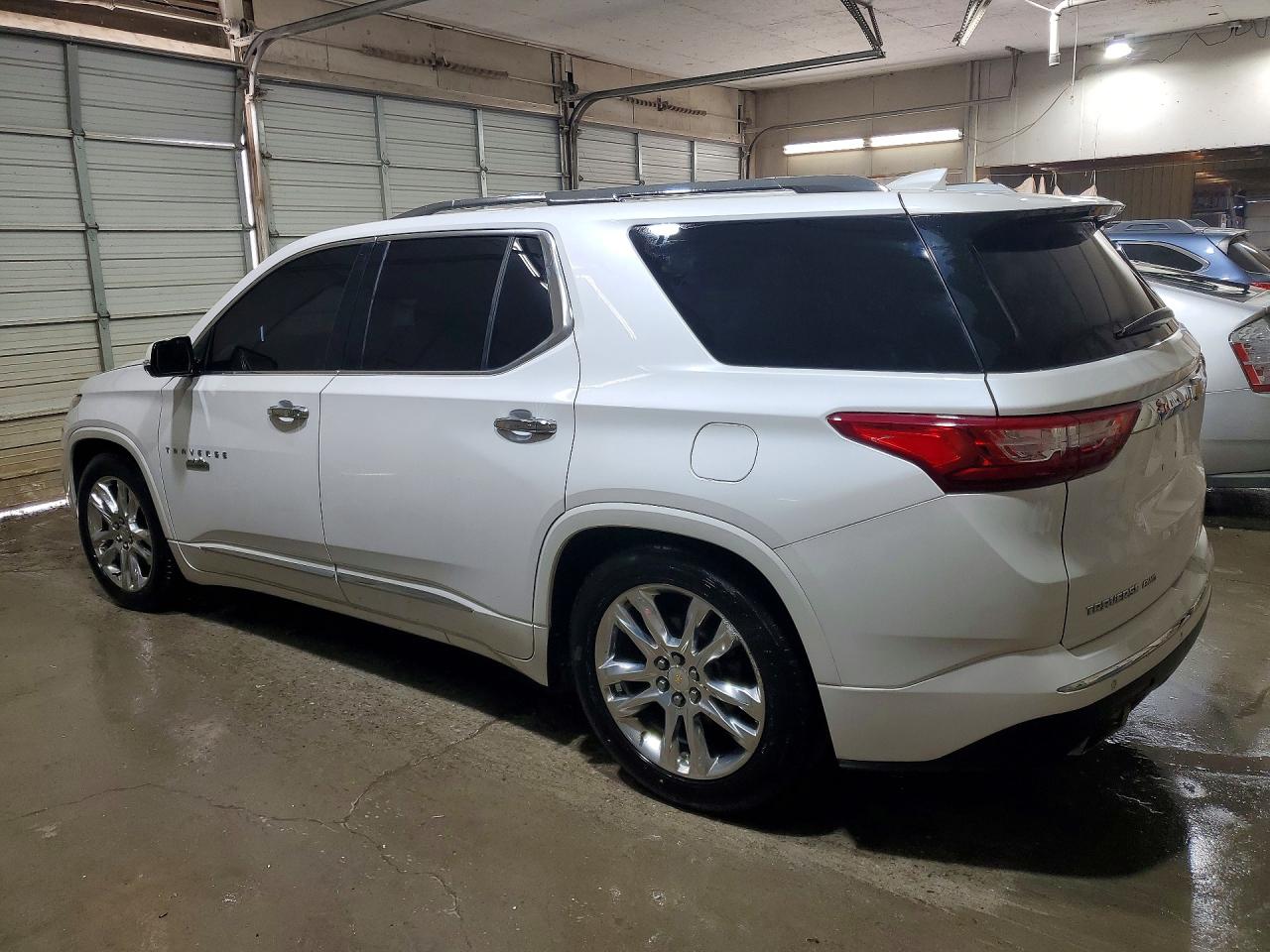 2020 CHEVROLET TRAVERSE HIGH COUNTRY photo 3