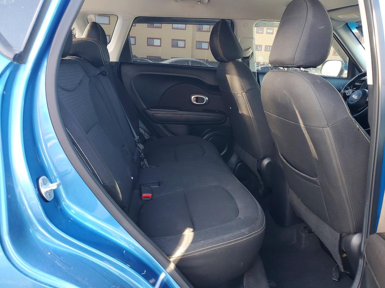 2016 KIA SOUL + photo 19