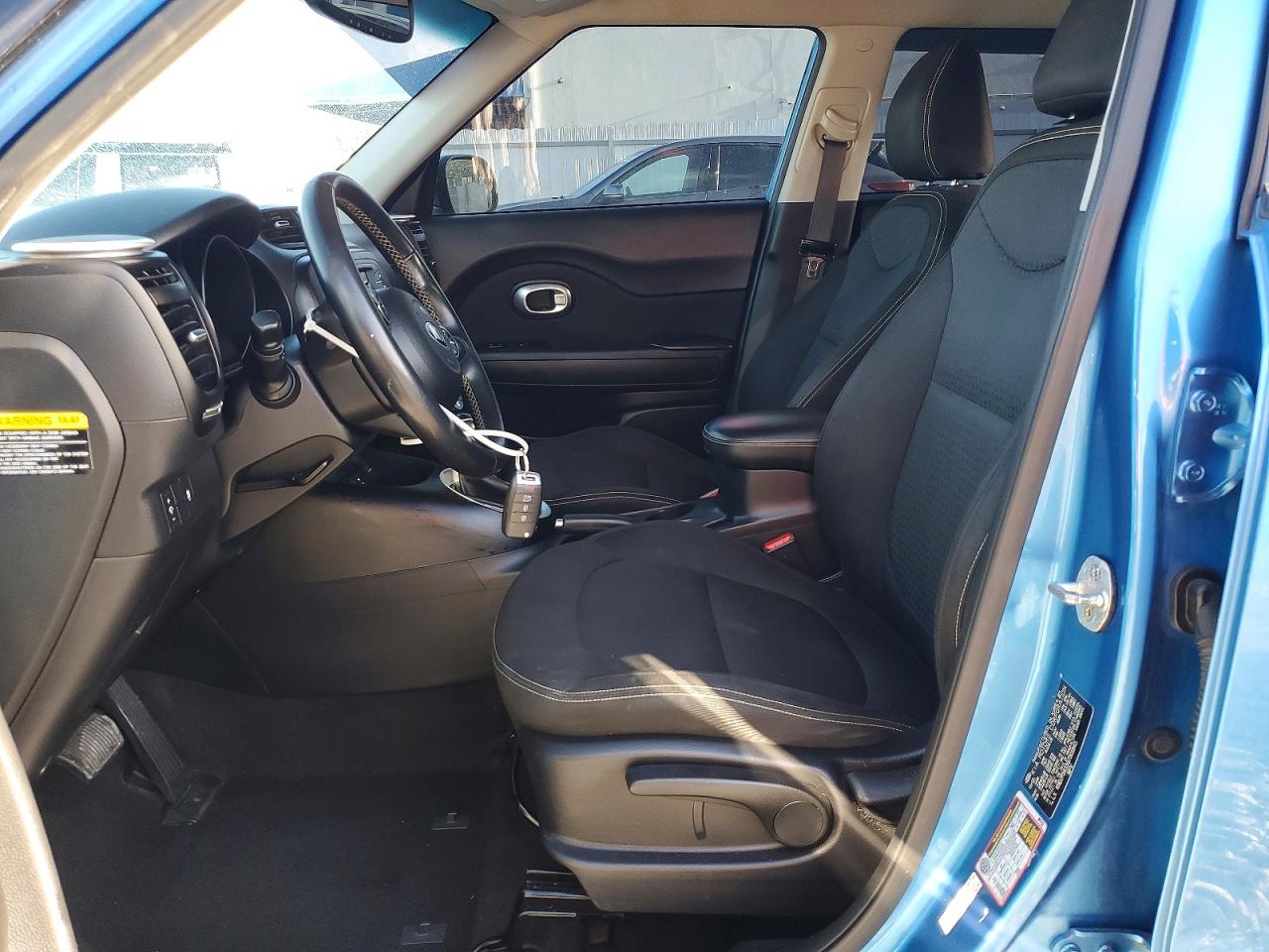 2016 KIA SOUL + photo 13