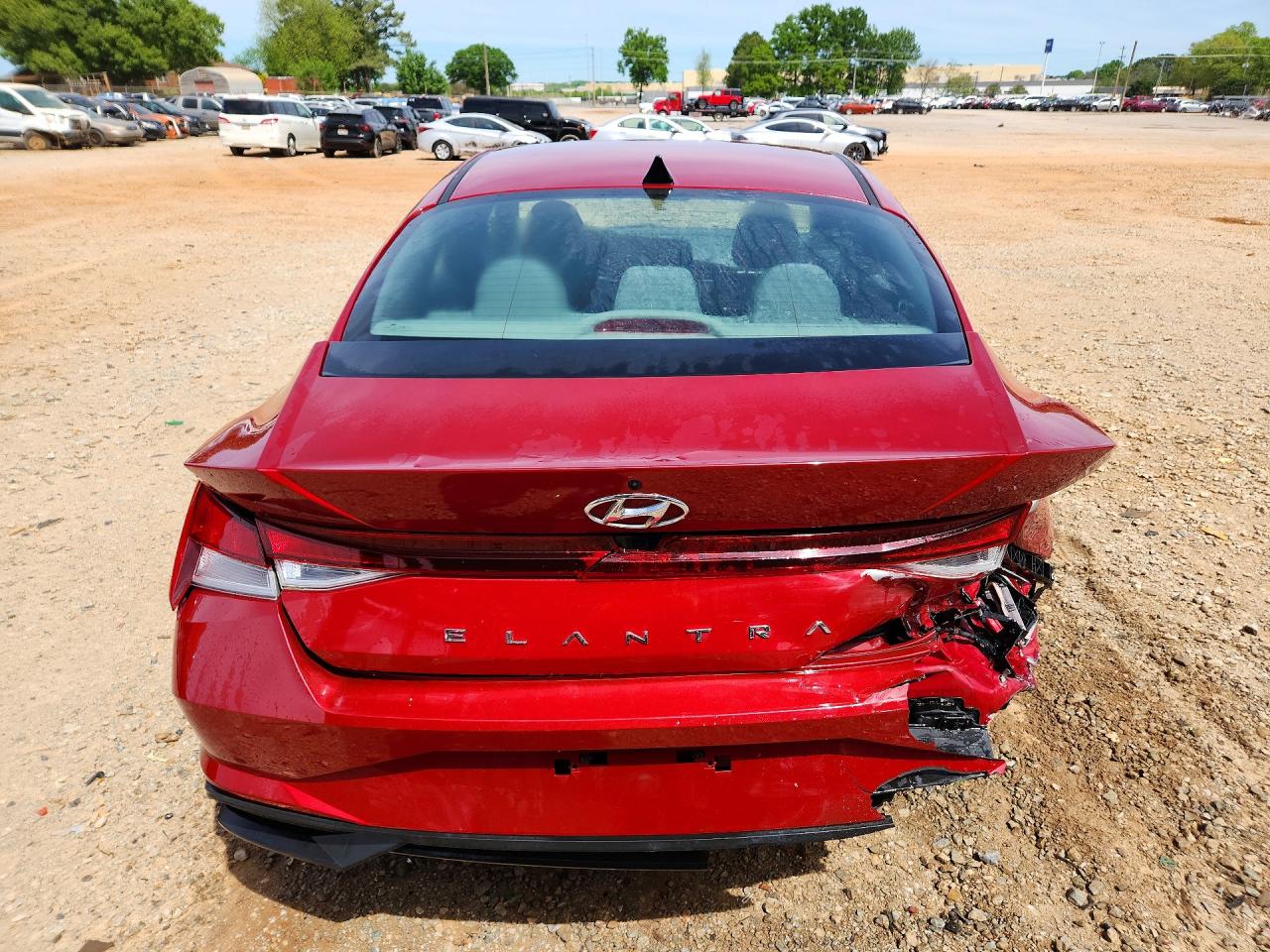 2022 HYUNDAI ELANTRA SEL photo 6