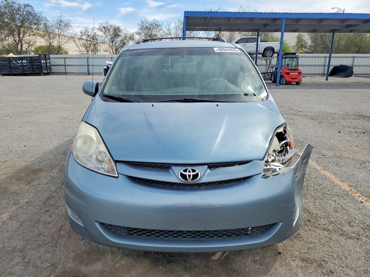2008 TOYOTA SIENNA XLE photo 13