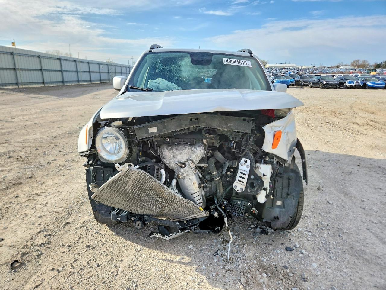 2019 JEEP RENEGADE LATITUDE photo 9