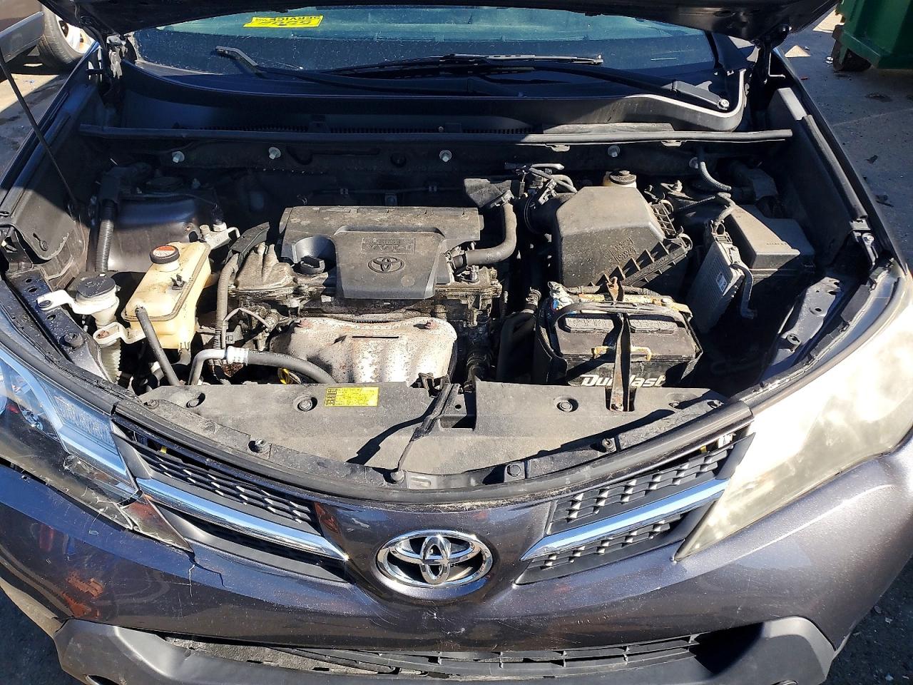 2014 TOYOTA RAV4 XLE photo 31