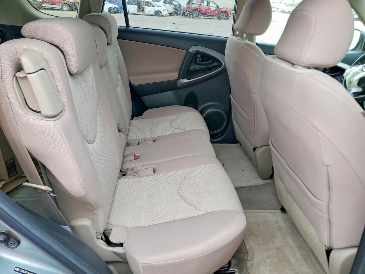 2006 TOYOTA RAV4 BASE photo 19