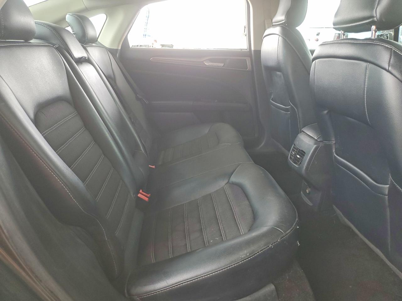 2017 FORD FUSION SE photo 10