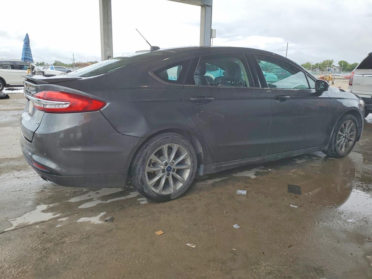 2017 FORD FUSION SE photo 3