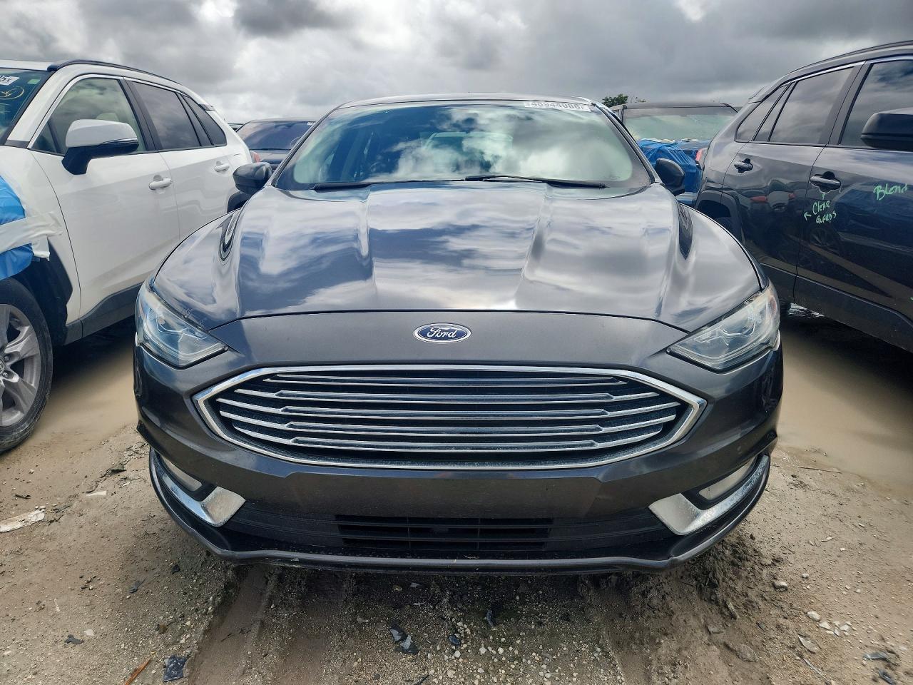 2017 FORD FUSION SE photo 5