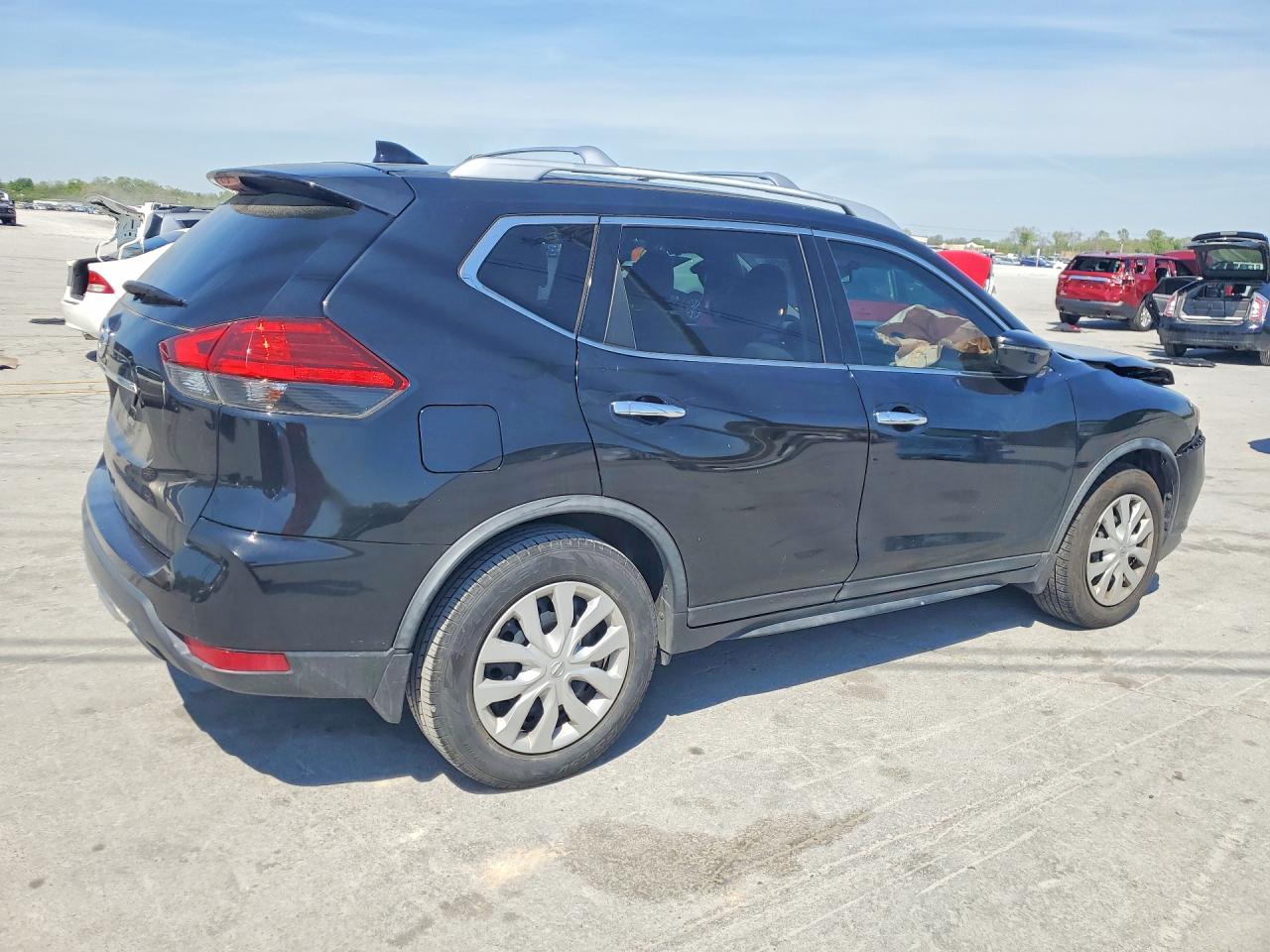 2017 NISSAN ROGUE S photo 5