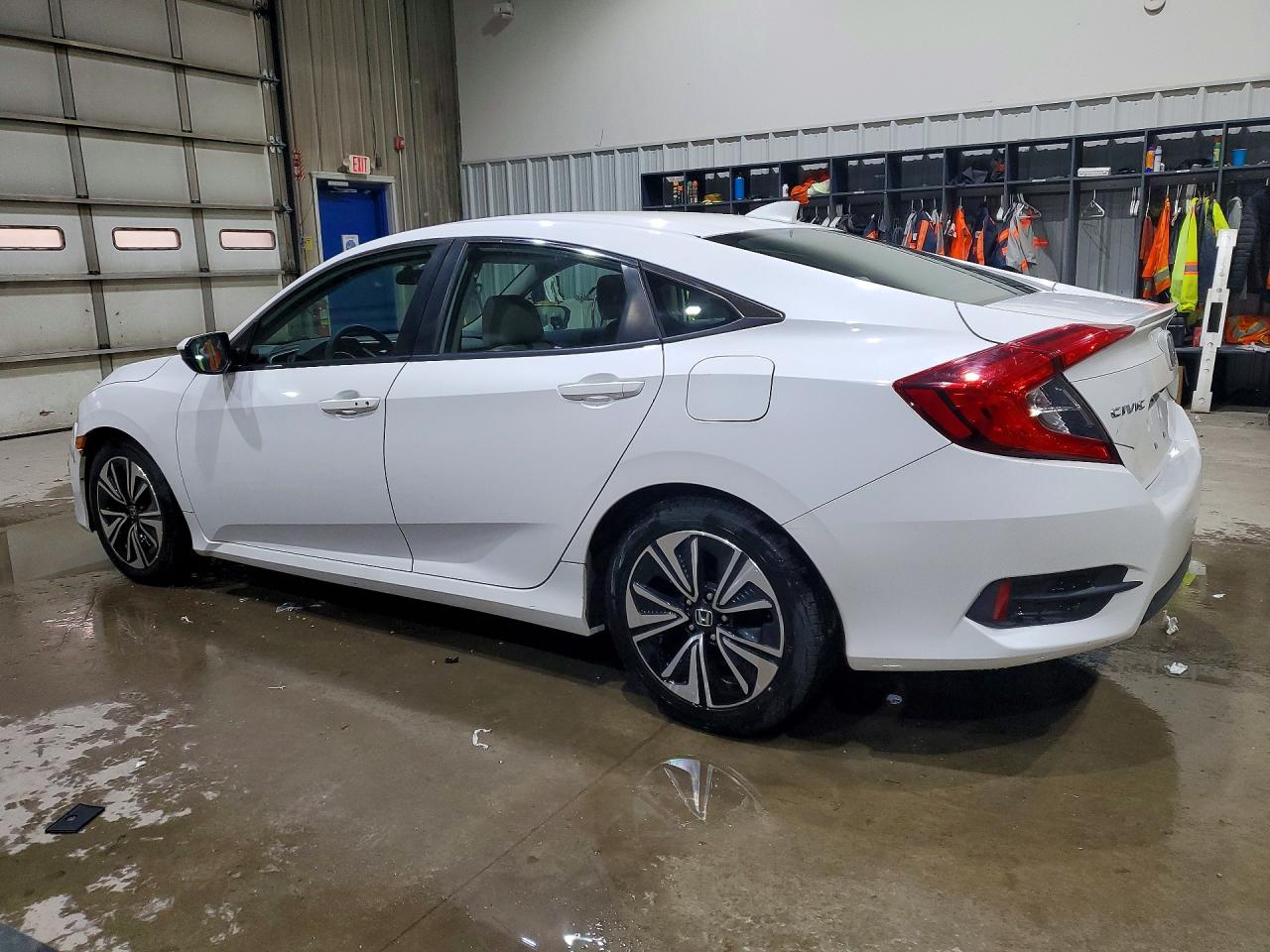 2016 HONDA CIVIC EX photo 3
