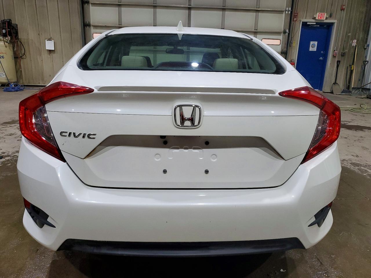 2016 HONDA CIVIC EX photo 11