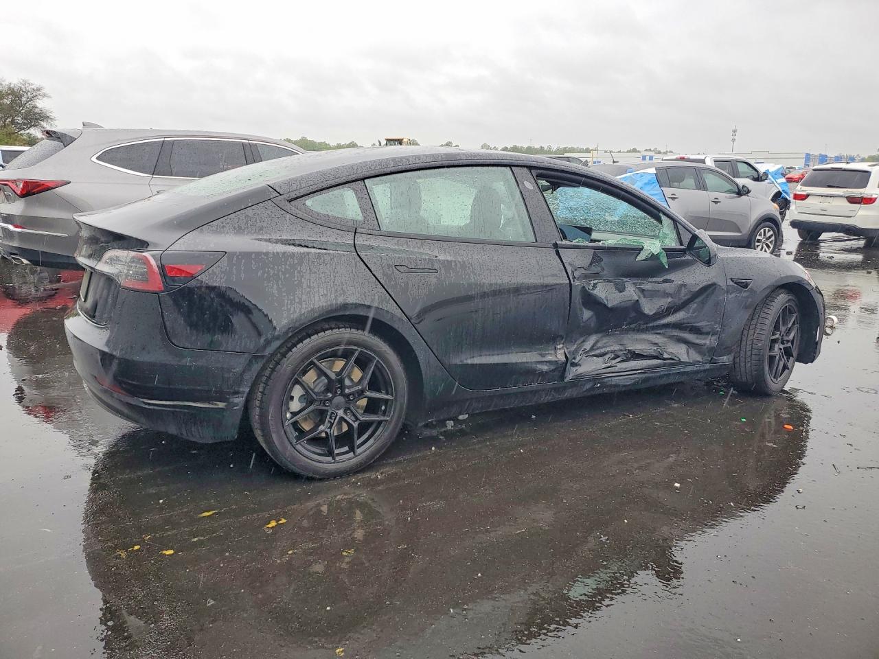 2022 TESLA MODEL 3 photo 3