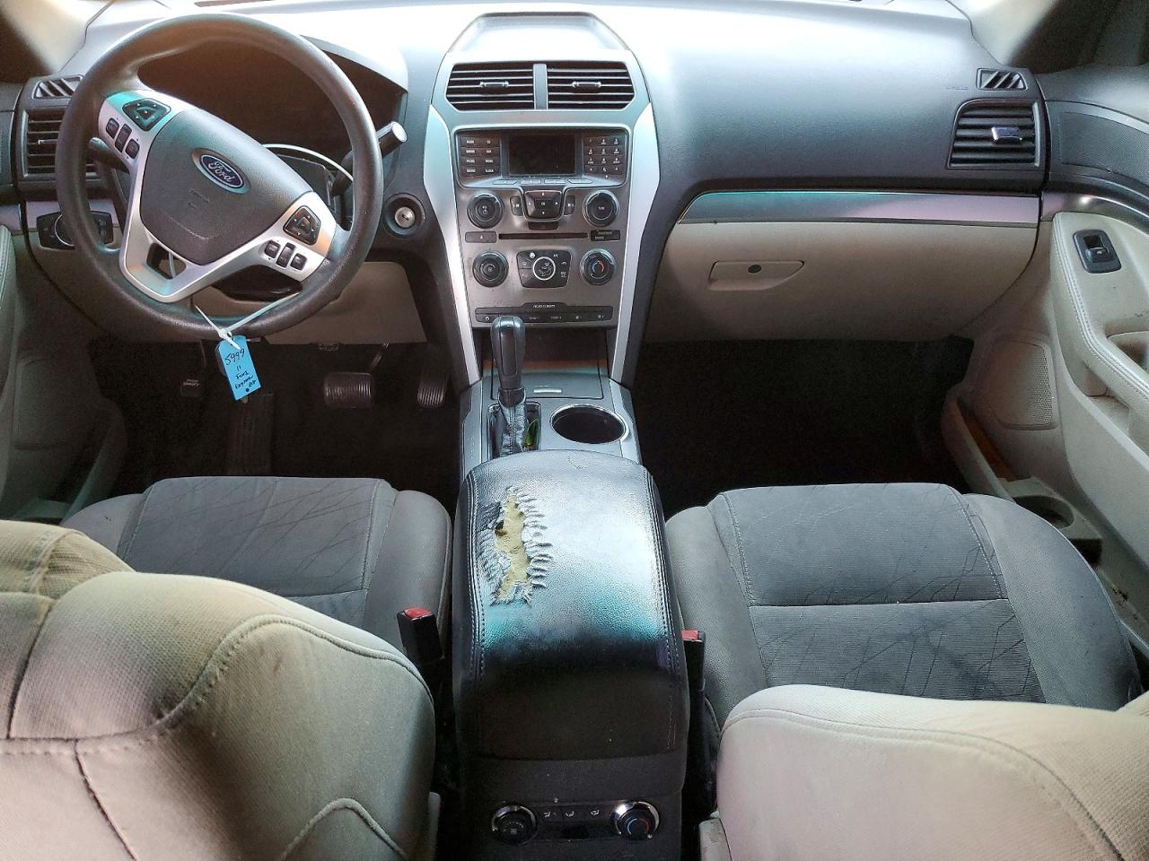 2011 FORD EXPLORER photo 22